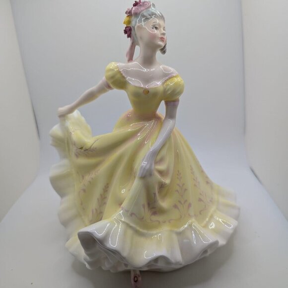 Royal Doulton Ninette Figurine HN 2379 - Picture 10 of 10